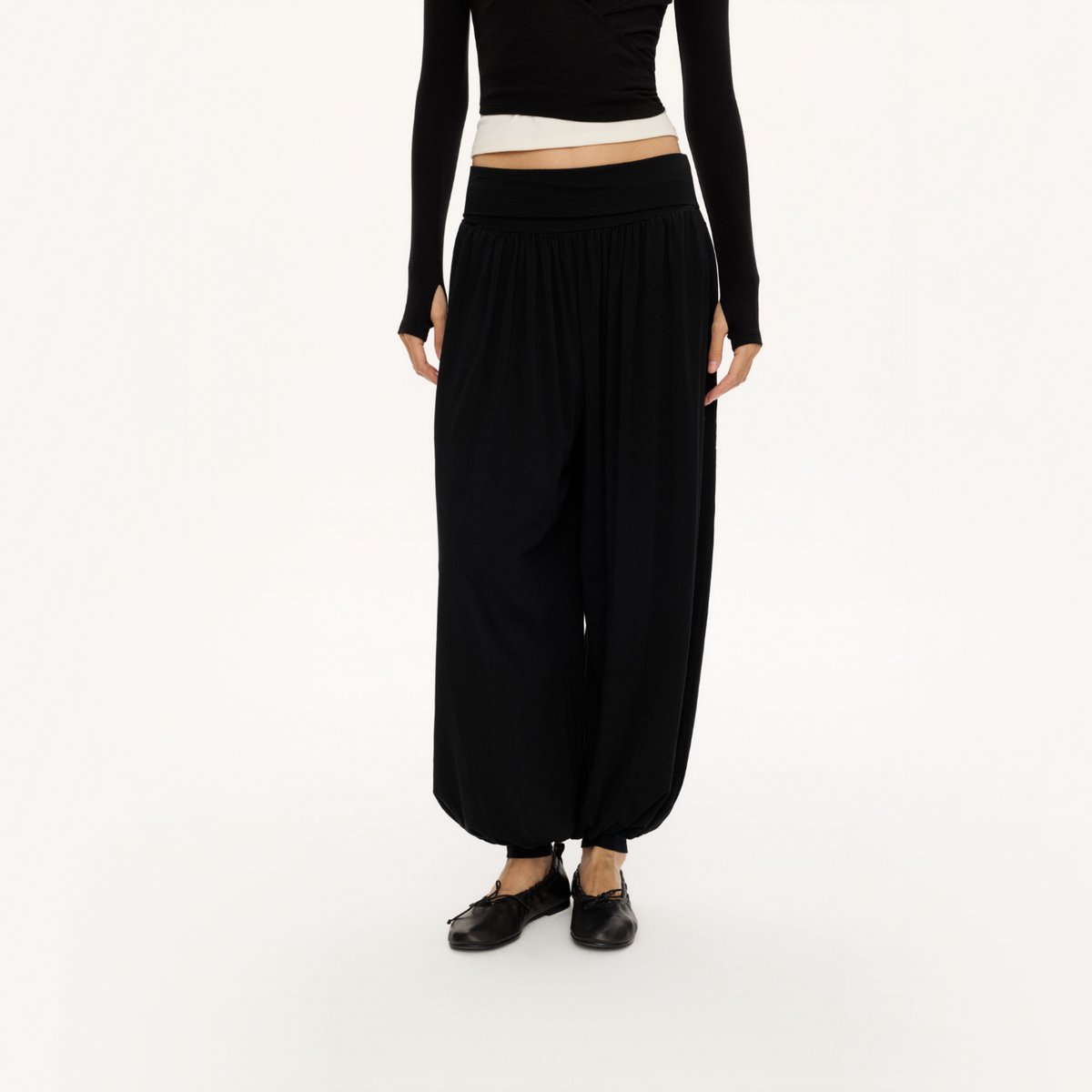 Stretch Tapered Balloon Pants